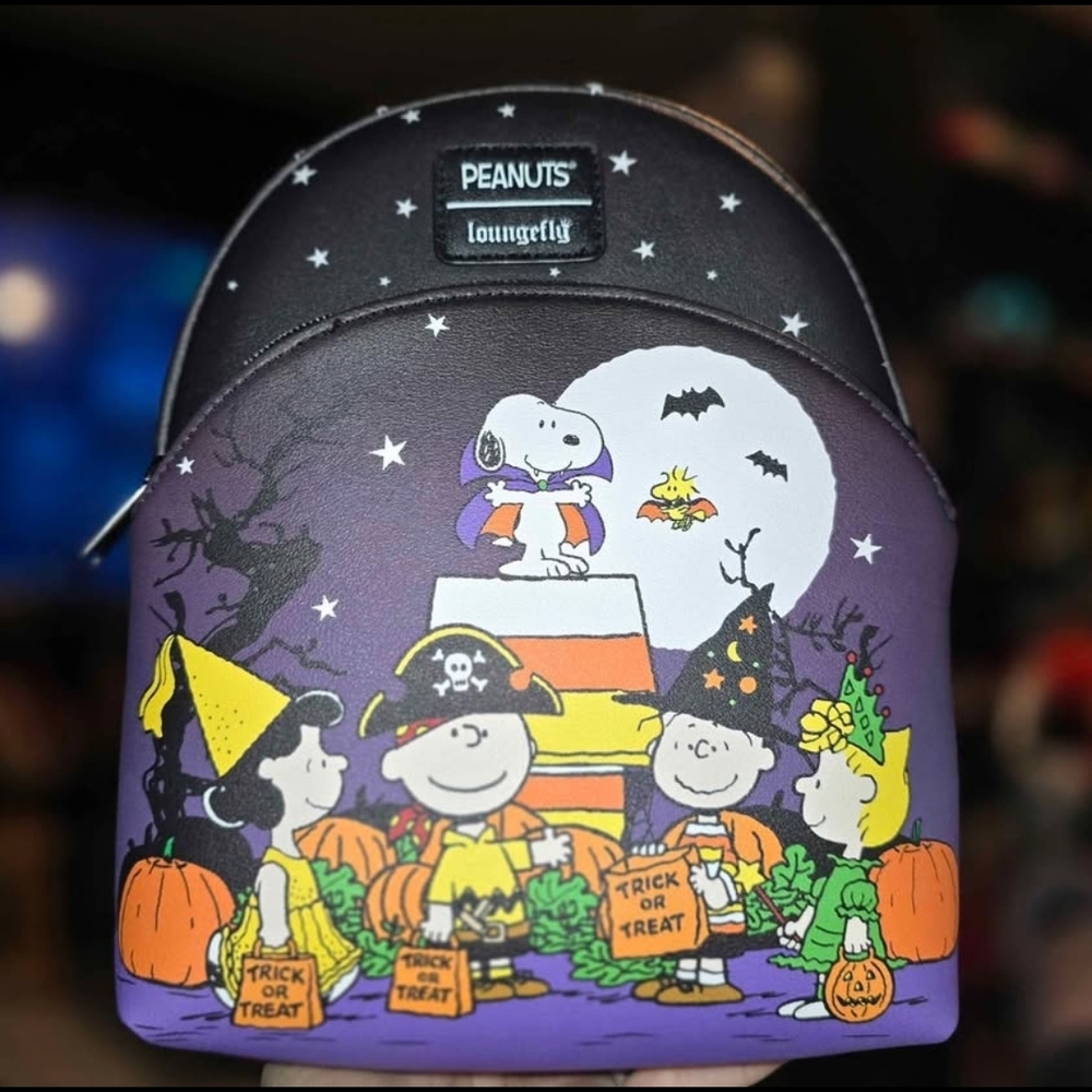New! Loungefly Peanuts Snoopy Halloween Mini Backpack